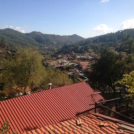 Mountain Dom wakacyjny Kato Amiandos